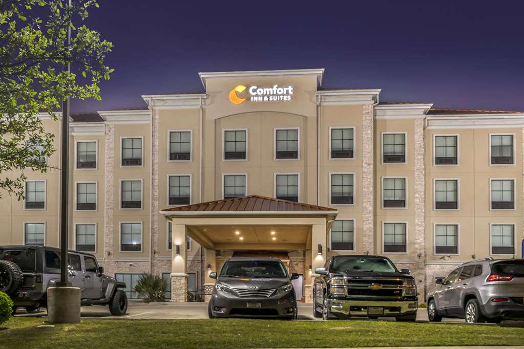 Comfort Inn & Suites Fort Worth Fossil Creek - photo 11