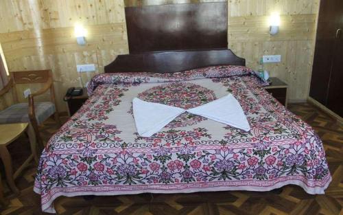 Fluorescence Hotel & Restaurant — hotel in Gulmarg