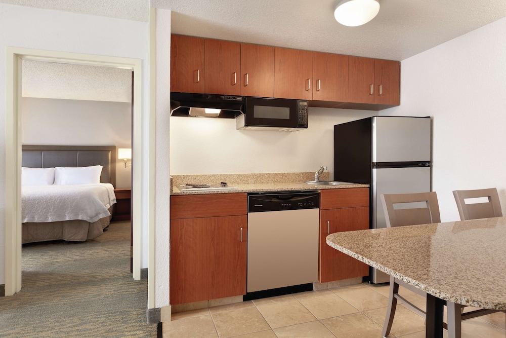 Hampton Inn & Suites Denver Cherry Creek - photo 18