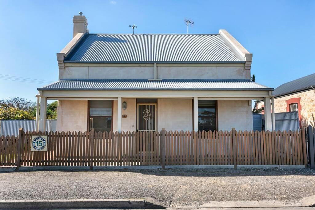 Captains Quarters Goolwa — hotel in Goolwa