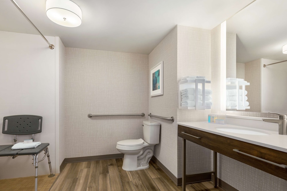 Hampton Inn & Suites Salisbury Fruitland - photo 24