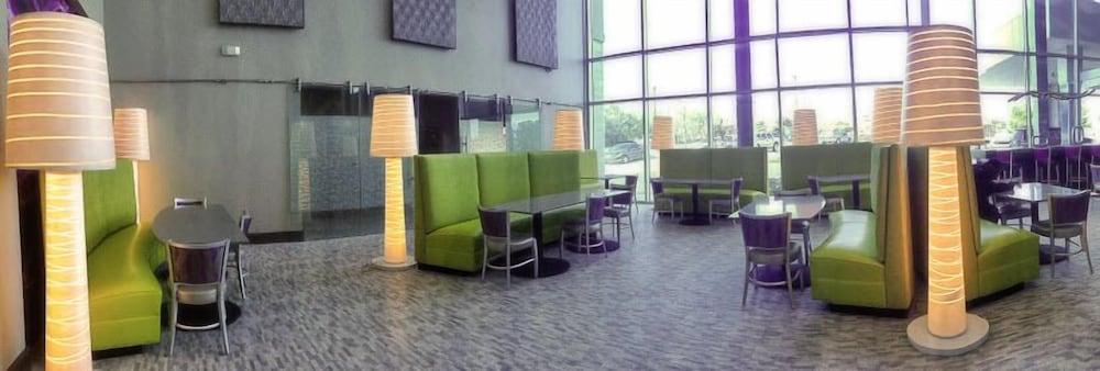 Holiday Inn Express & Suites Garland E Lake Hubbard I30 by IHG - photo 4