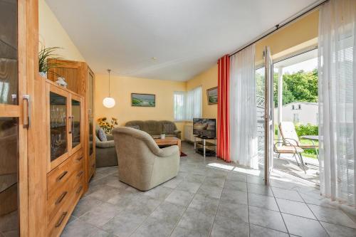 Haus Kastanie 03 — 4-Star Luxury Hotel in Ostseebad Zinnowitz, Germany