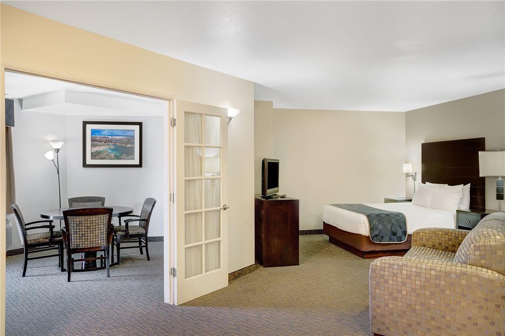 Days Inn & Suites by Wyndham Page Lake Powell - photo 11