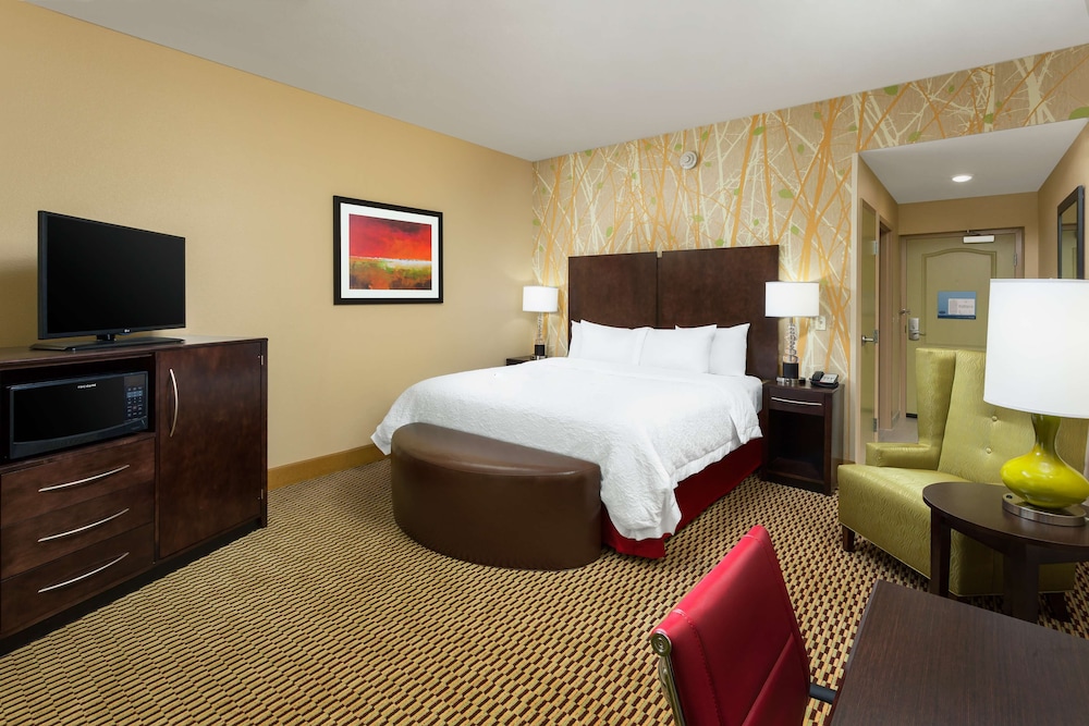Hampton Inn & Suites Williamsport Faxon Exit - photo 8