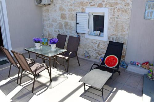 Da Vinci Kavouropetra — Aegina — photo 4