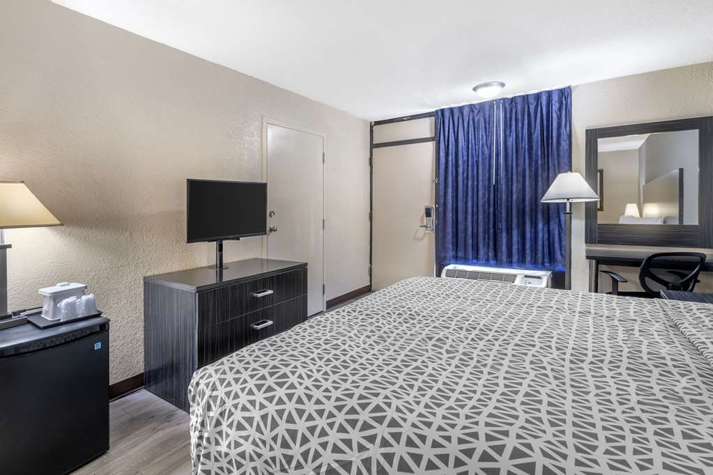Suburban Studios International Drive - photo 15
