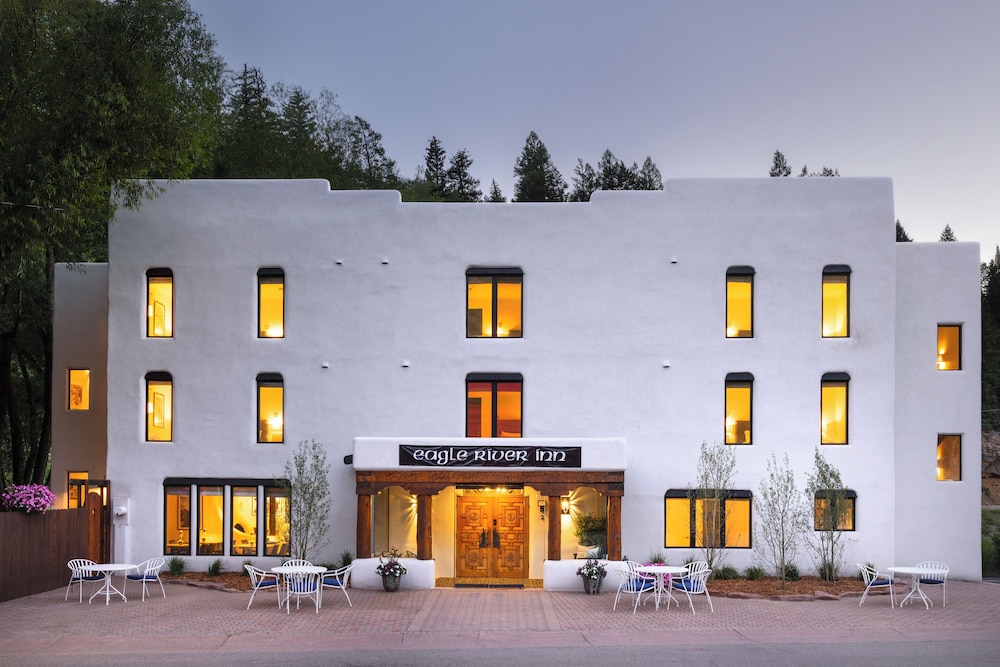 Eagle River Inn - last minute hotel in Minturn