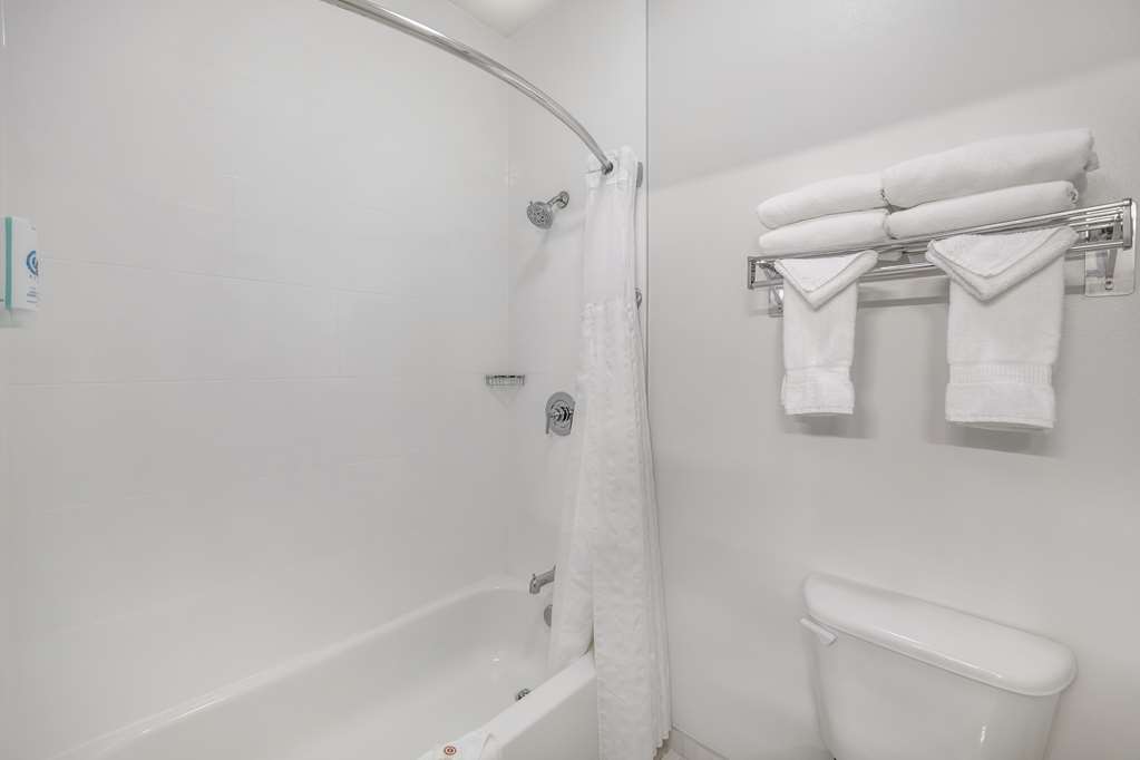 Comfort Suites Redmond Airport - photo 13