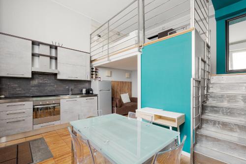 GuestHost Milan Gorla M1 Modern Studio — 4-Star Luxury Hotel in Milan, Italy