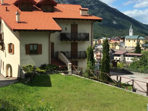 Trilocale ai piedi della Paganella Andalo — 4-Star Luxury Hotel in Andalo, Italy