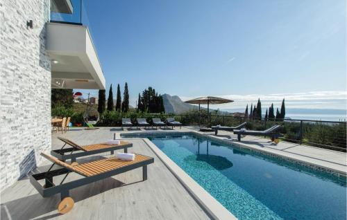 Stunning Home In Kucine — Split — photo 2