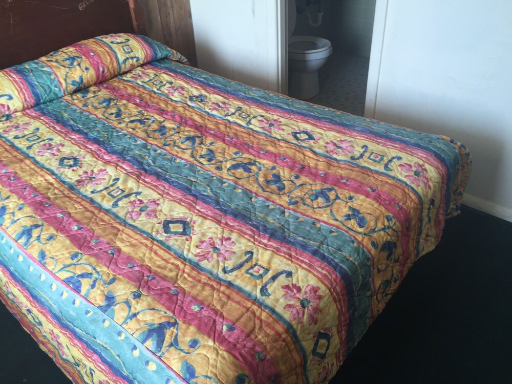 Coral Sands Motel - photo 5