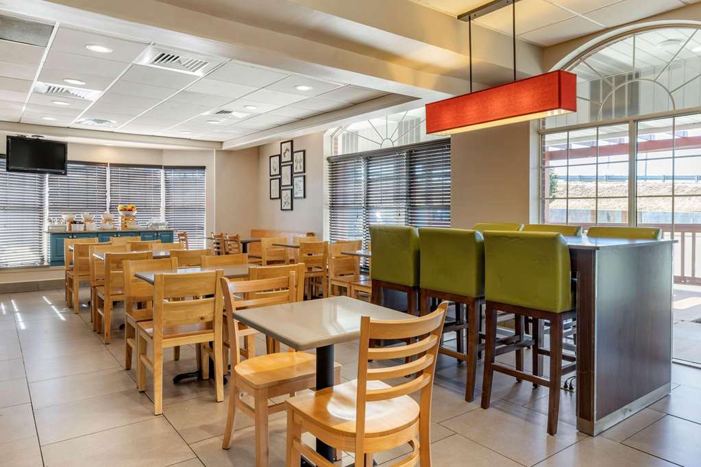 Country Inn & Suites by Radisson Lumberton NC - photo 23