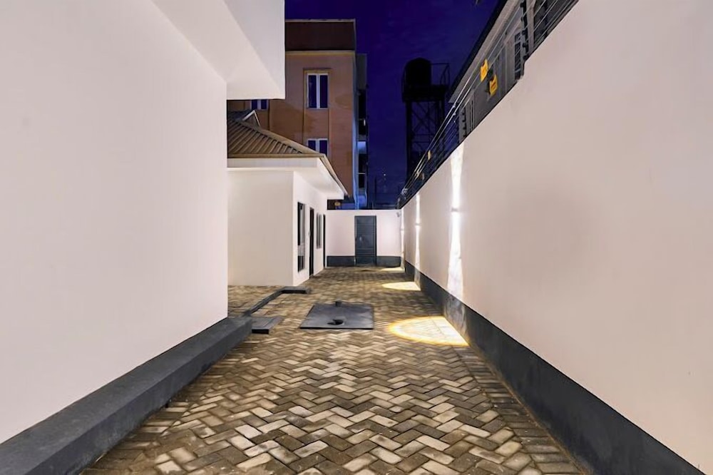 Mpape Plaza Hotel and Apartment