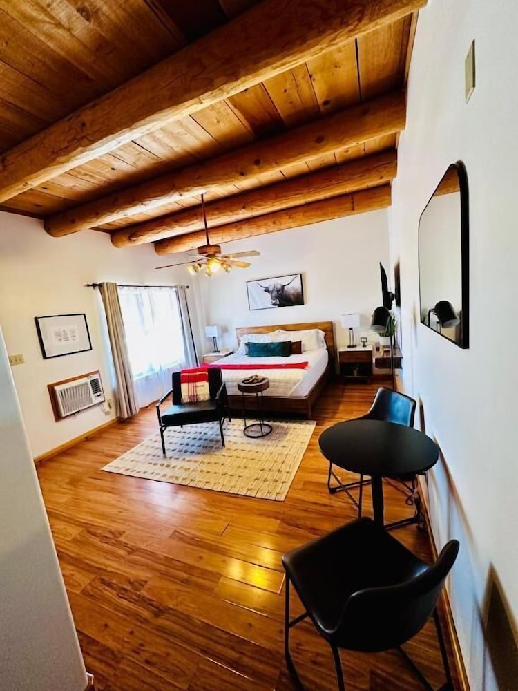 Adobe Rose Inn - photo 16