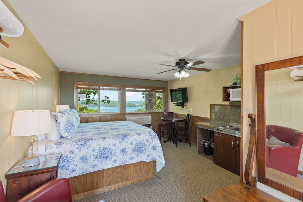 Beaver Lakeview Resort - photo 13