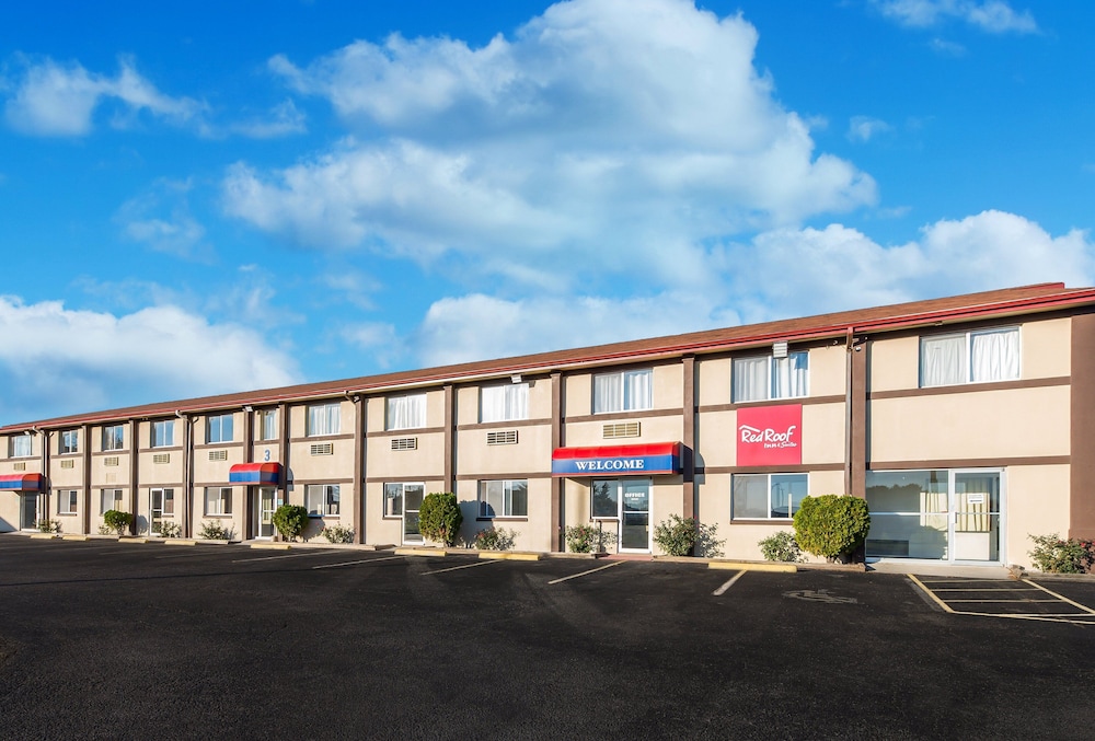 Red Roof Inn & Suites Wapakoneta - featured photo