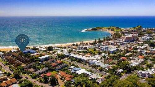 Moon Glow Views Short Walk To Beach Accom Holidays — carbon neutral stay, Terrigal