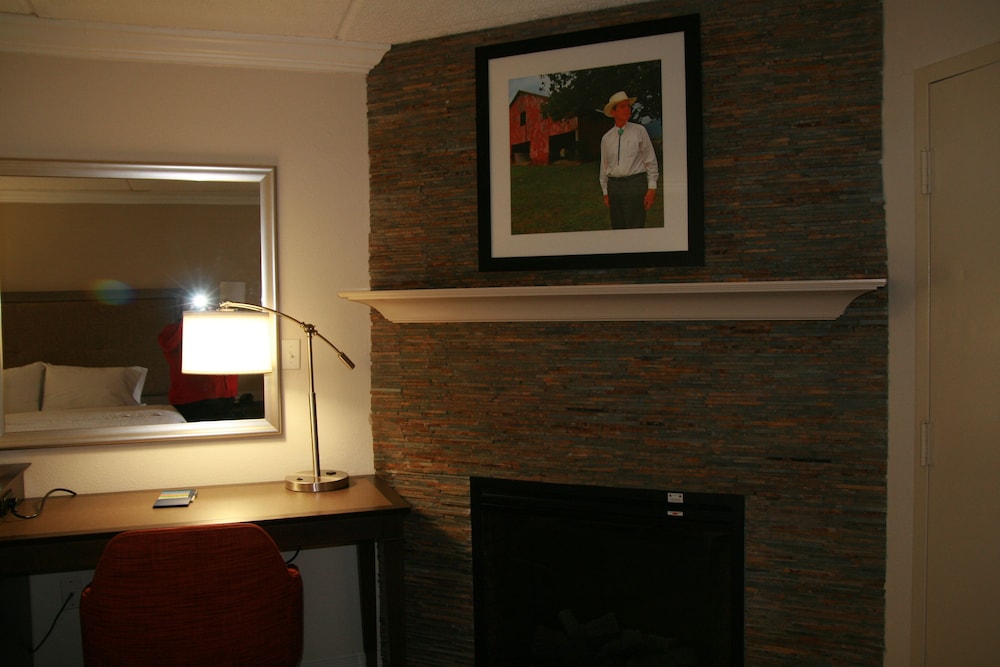 Hampton Inn Caryville I 75 Cove Lake State Park - photo 15