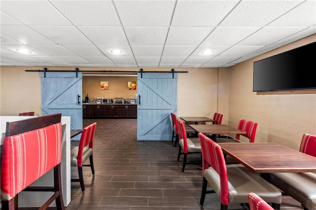 Comfort Inn & Suites Fairborn near Wright Patterson AFB - photo 60