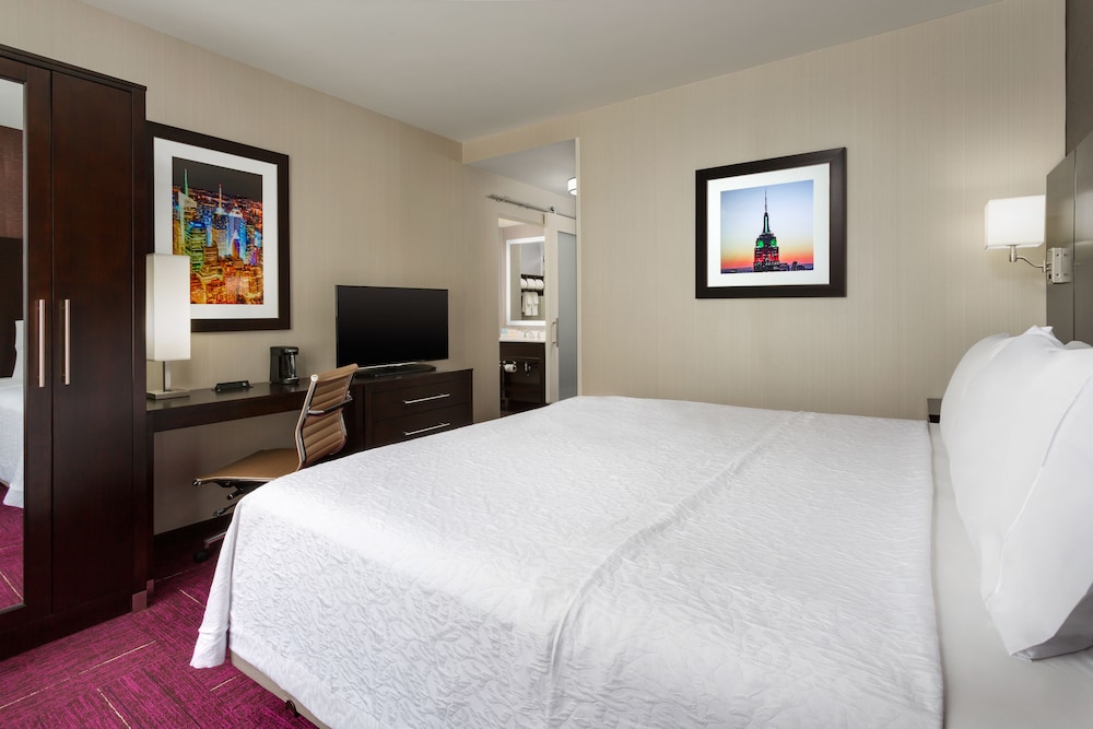 Hampton Inn Manhattan Times Square Central - photo 8