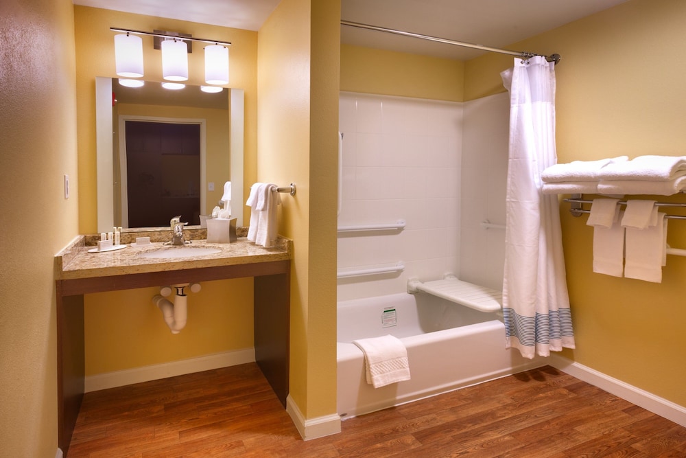 TownePlace Suites by Marriott Dickinson - photo 22