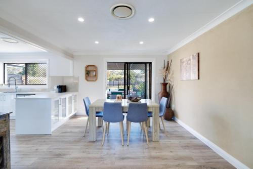Spacious House with Pool 5 min walk to Lake — Wyong — photo 5