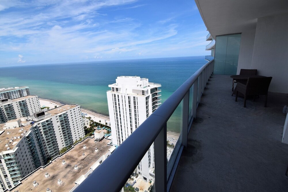 Hyde 3308 2 Beds 2 Baths Unit At The Hyde Beach Resort And Residences - photo 18