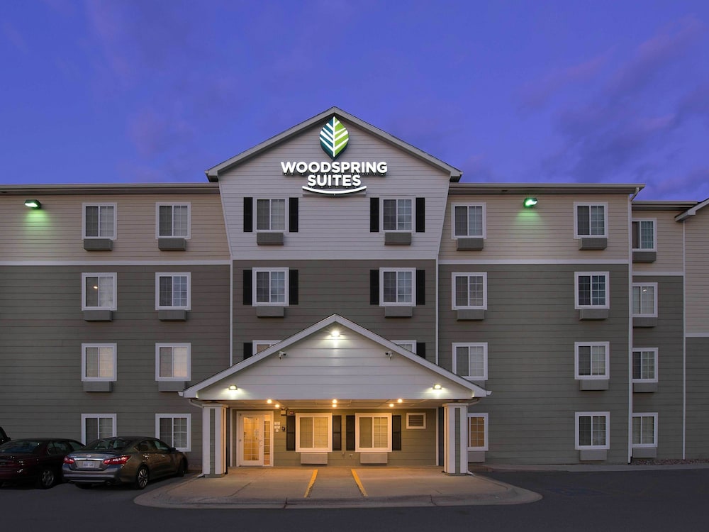 WoodSpring Suites Council Bluffs - photo 33