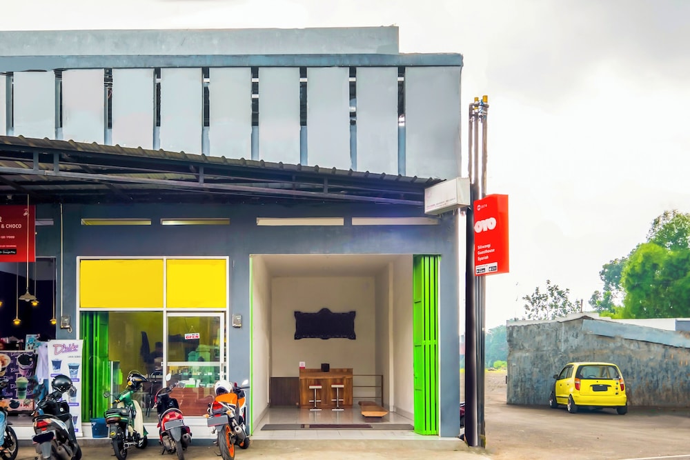 Hotel O Syariah Tasikmalaya Near Universitas Siliwangi Formerly Siliwangi Guest House in Tasikmalaya, Indonesia