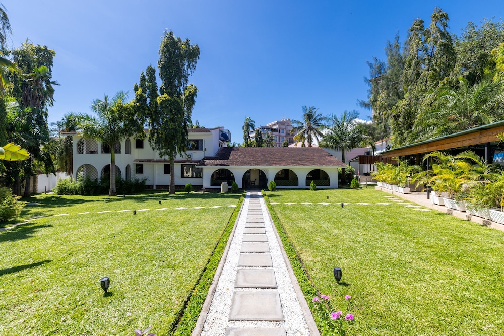Makaazi - last minute hotel in Mombasa