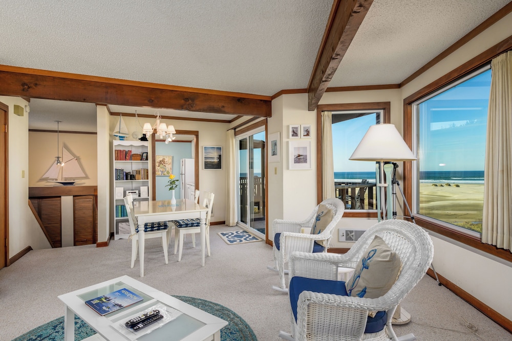 Little Creek Cove Beachfront Resort - photo 51