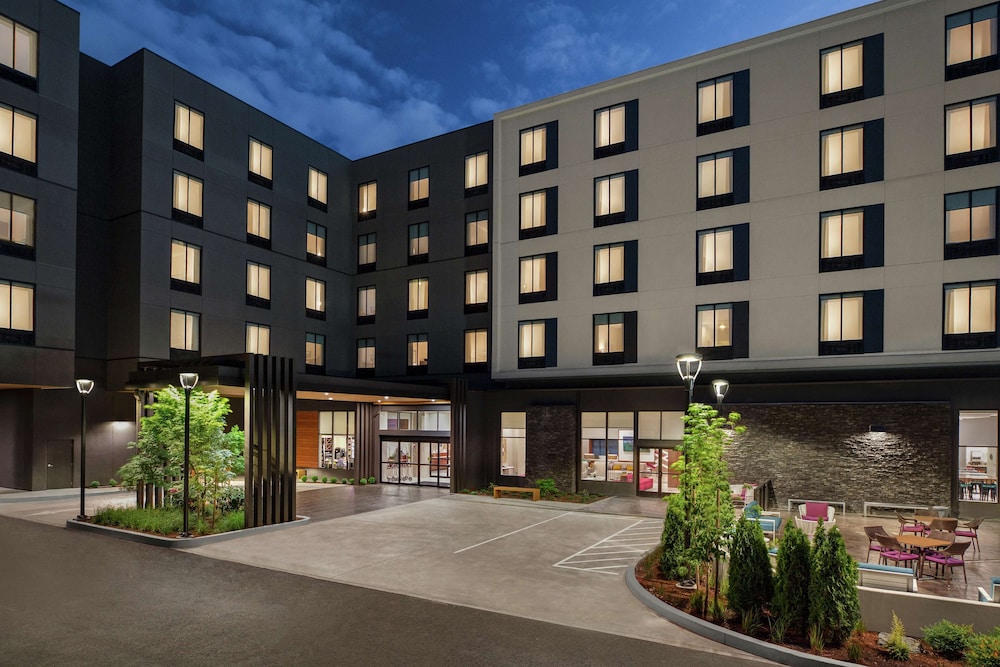 Hilton Garden Inn Seattle Airport - photo 32