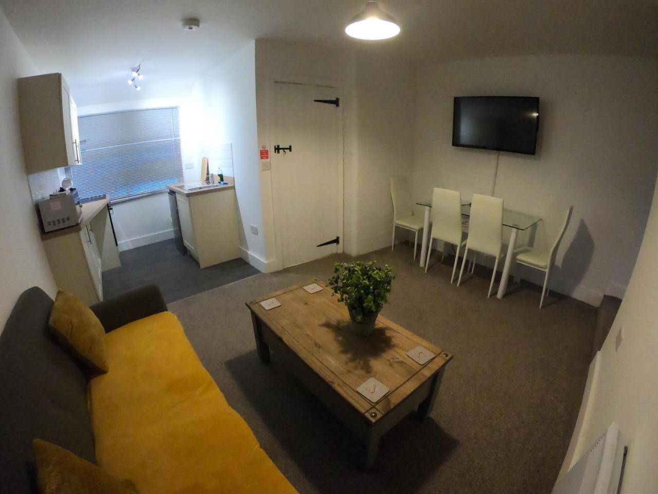 St Leonards cottage — 4-Star Luxury Hotel in Newark On Trent, United Kingdom