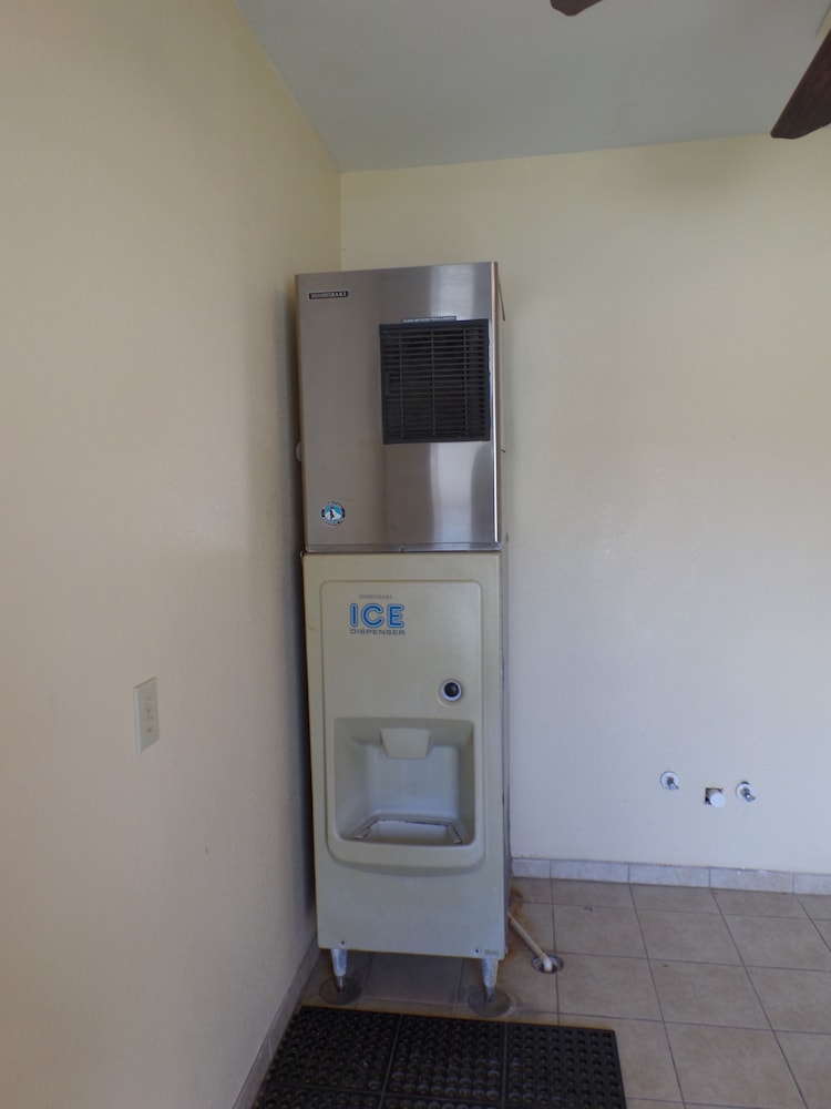 Guest Inn San Benito Harlingen - photo 21
