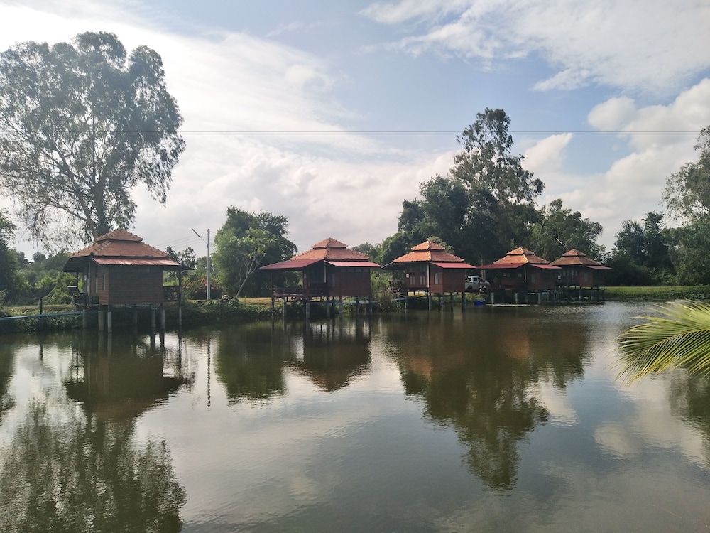 Sarocha Resort Rayong - carbon neutral hotel in Rayong