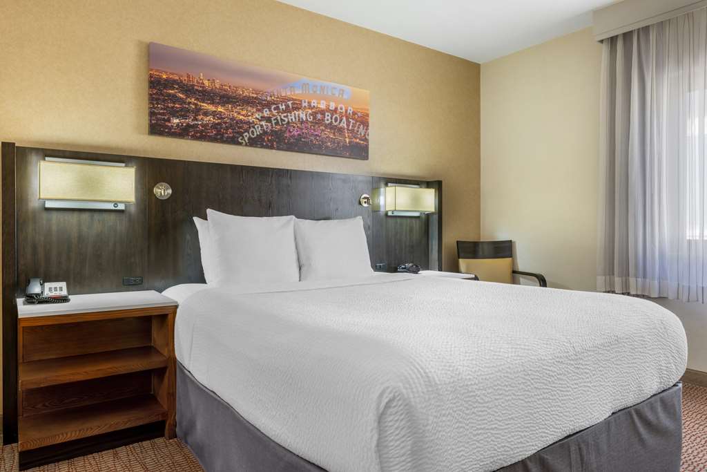 Best Western Royal Palace Inn & Suites - photo 17