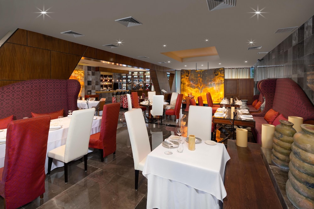 The Pyramid Cancun By Oasis All Inclusive