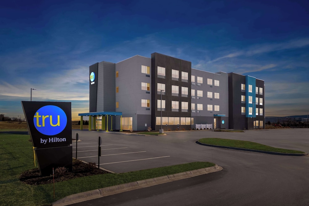 Tru by Hilton Dixon - featured photo