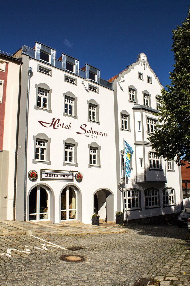 Schmaus - carbon neutral hotel in Viechtach