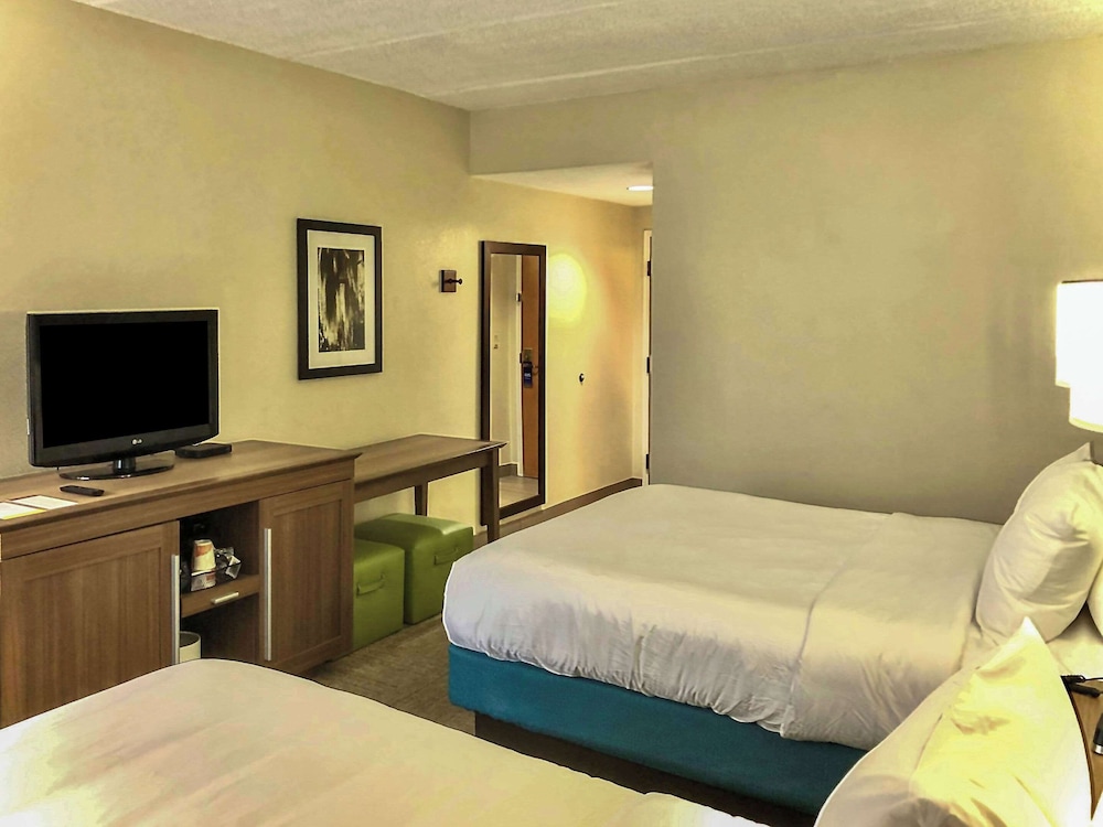 Comfort Inn Darien North Brunswick - photo 9