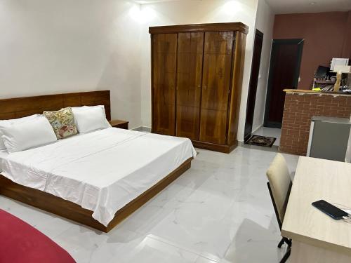 Résidence Adja Astou — 4-Star Luxury Hotel in Dakar, Senegal