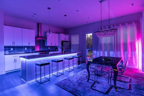 PoolTable 15 Mins to Uptown & DT King Bed in Charlotte, United States