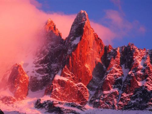 Apartment Iris 4 — 4-Star Luxury Hotel in Chamonix-Mont-Blanc, France