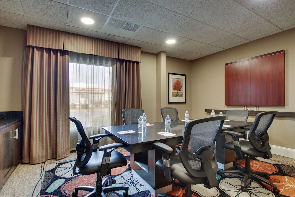 Hampton Inn Warner Robins - photo 47