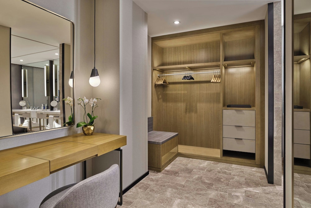 The St. Regis Chicago - photo 25