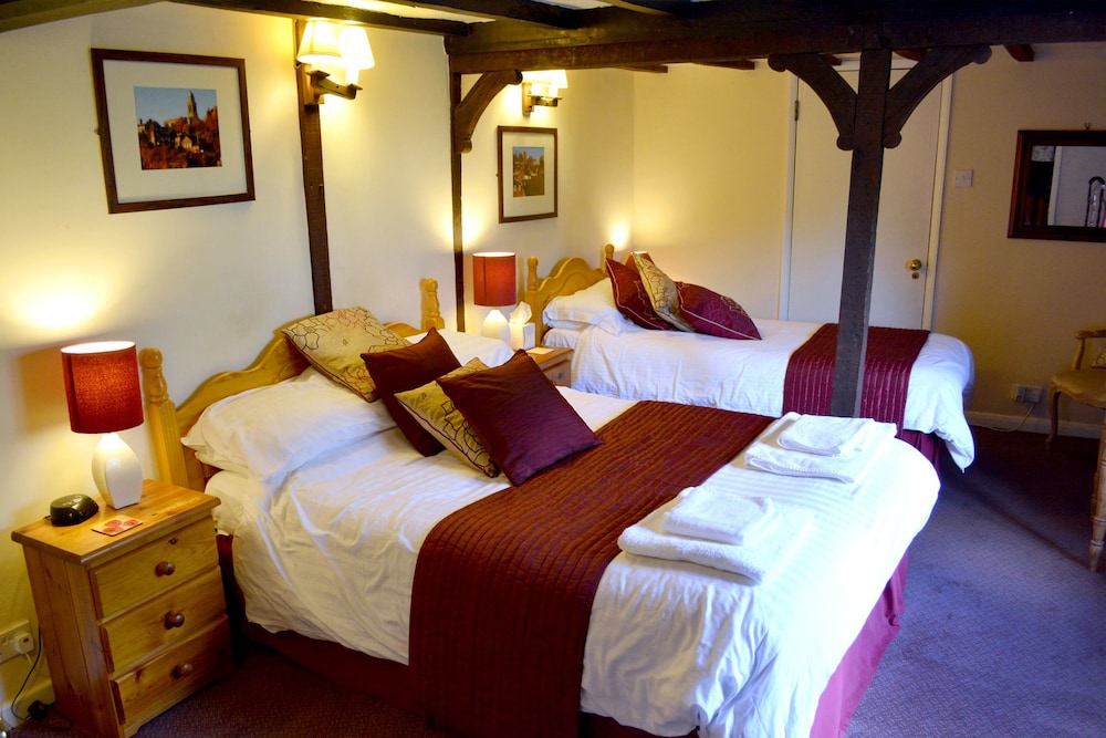 The Bull's Head Inn at Chelmarsh — 4-Star Luxury Hotel in Bridgnorth, United Kingdom