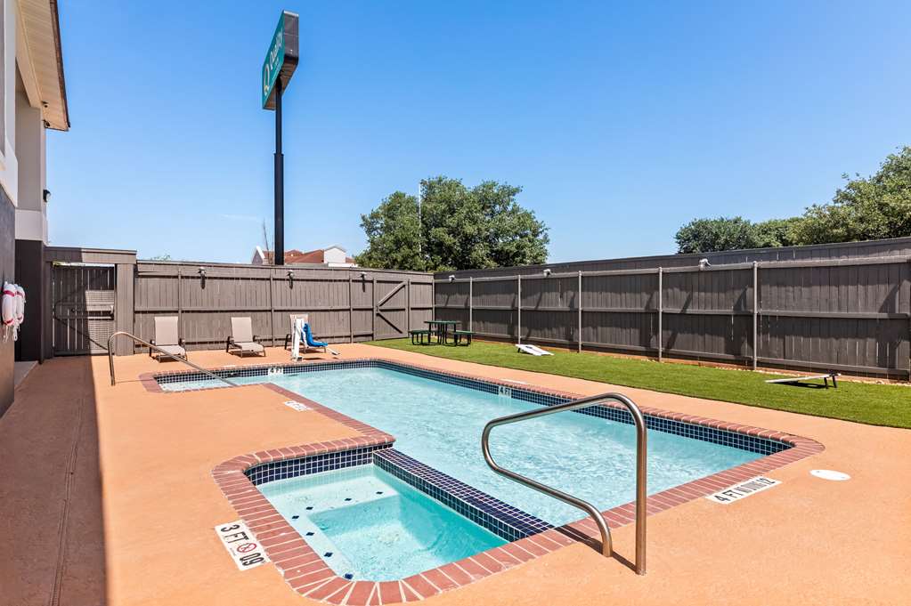 Quality Inn Bastrop - photo 29
