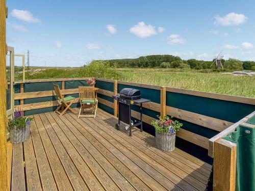 Reed View - carbon neutral hotel in Unknown City